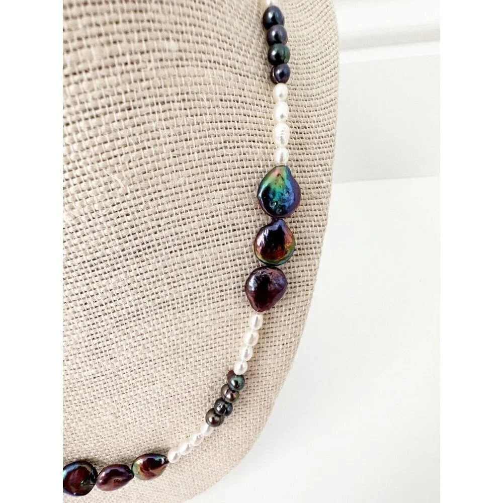 NWT Genuine Black & White Pearl Beaded Necklace - Picture 2 of 5